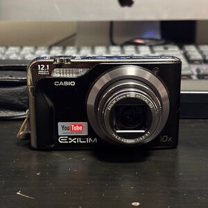 Vintage Casio Exilim Black Digital Camera